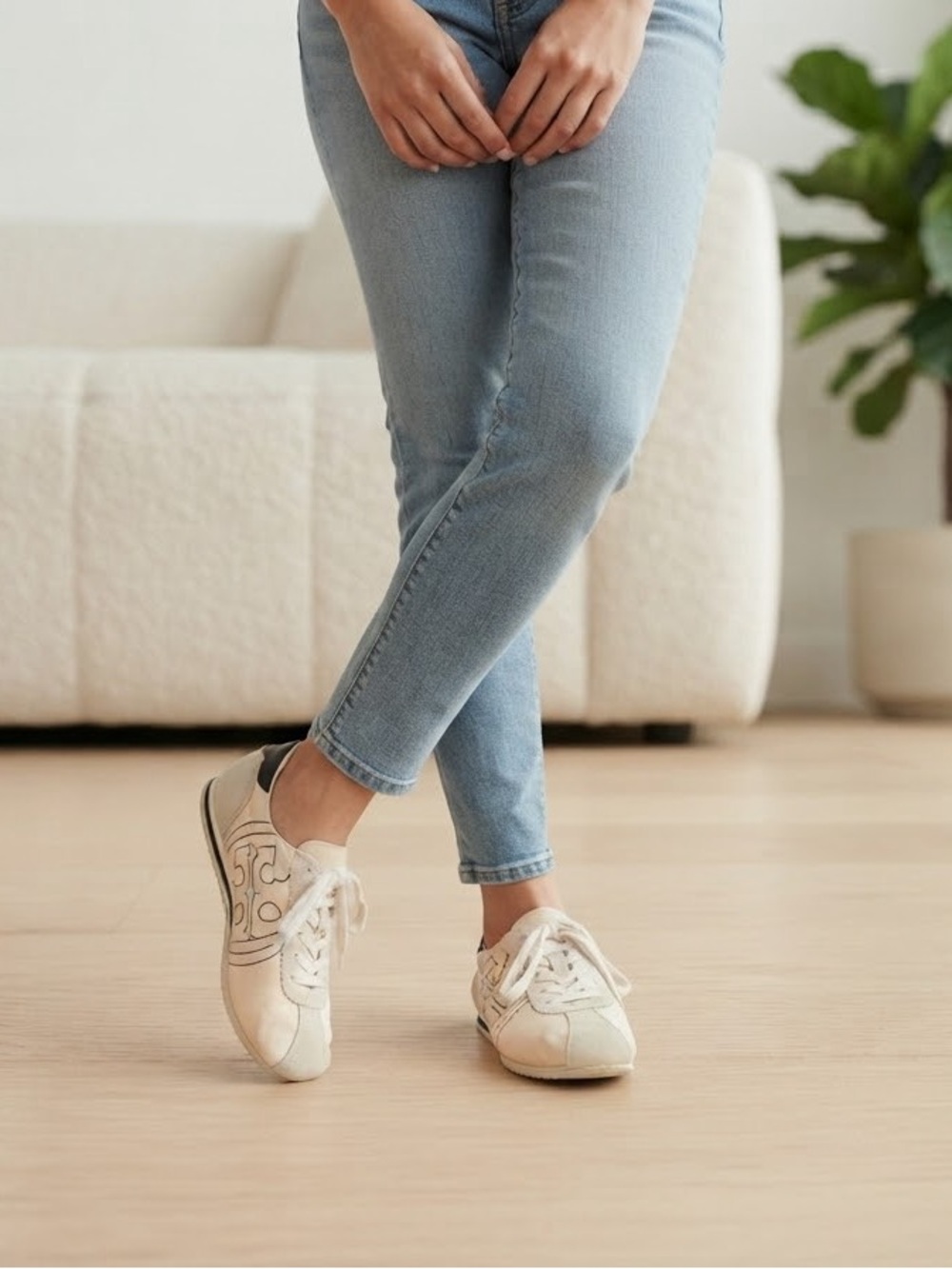 Tory Burch Light Blue Slim Ankle Jeans